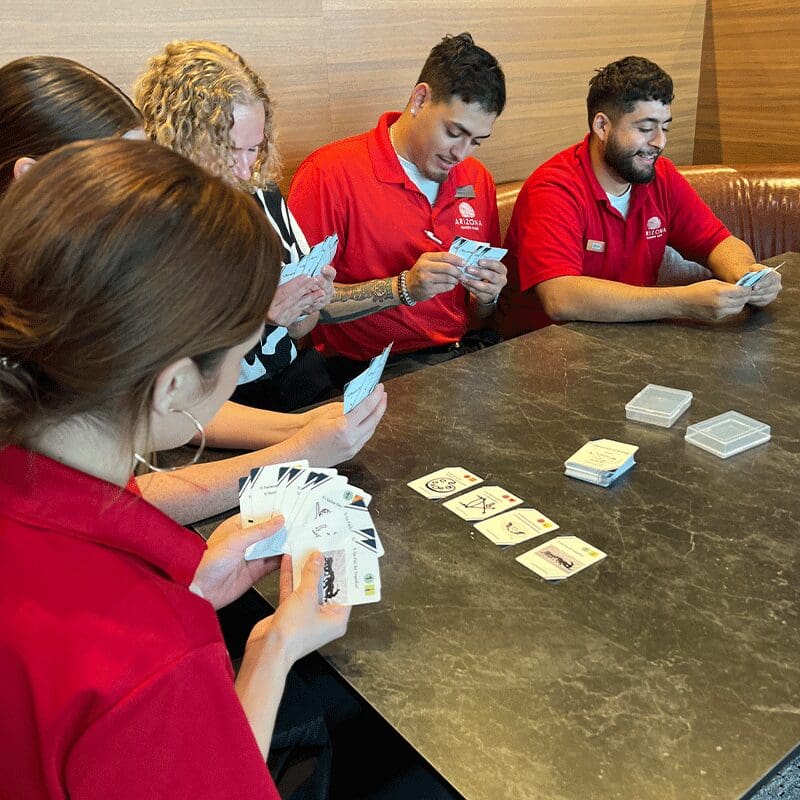 Team Playing Ubuntu Living Cards